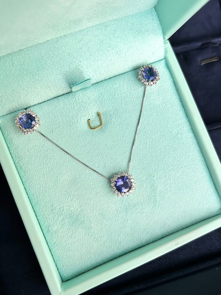 Colar com Tanzanita e Diamantes